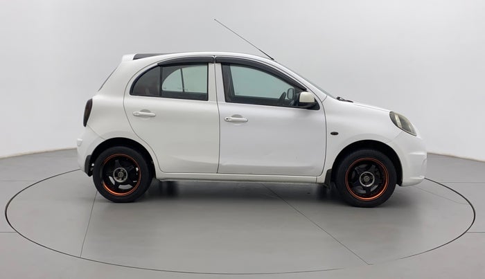 2017 Nissan Micra Active XV SAFETY PACK, Petrol, Manual, 1,11,131 km, Right Side View