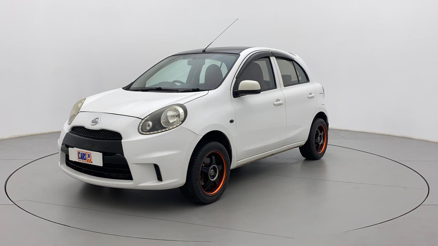 2017 Nissan Micra Active XV SAFETY PACK, Petrol, Manual, 1,11,131 km, Left Front Diagonal