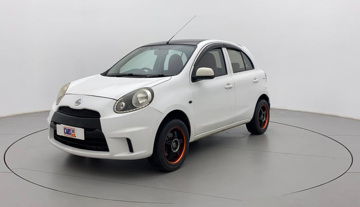2017 Nissan Micra Active XV SAFETY PACK, Petrol, Manual, 1,11,131 km, Left Front Diagonal