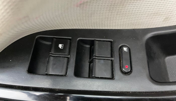 2021 Tata NEXON XZ PLUS DIESEL DUAL TONE, Diesel, Manual, 46,717 km, Driver Side Door Panels Control