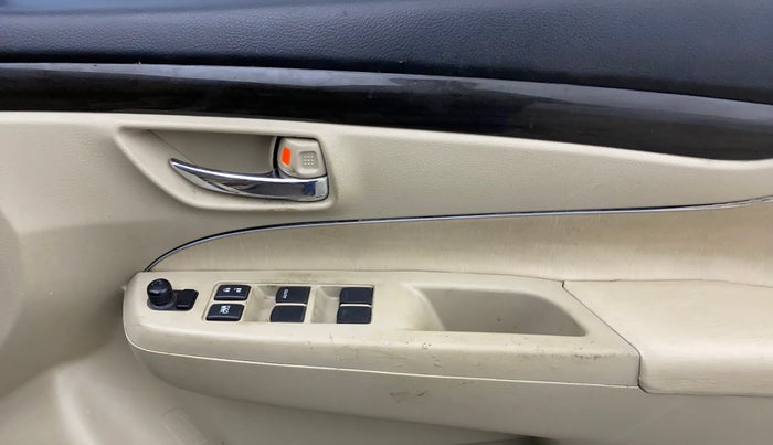 2015 Maruti Ciaz ZXI+, Petrol, Manual, 57,869 km, Driver Side Door Panels Control