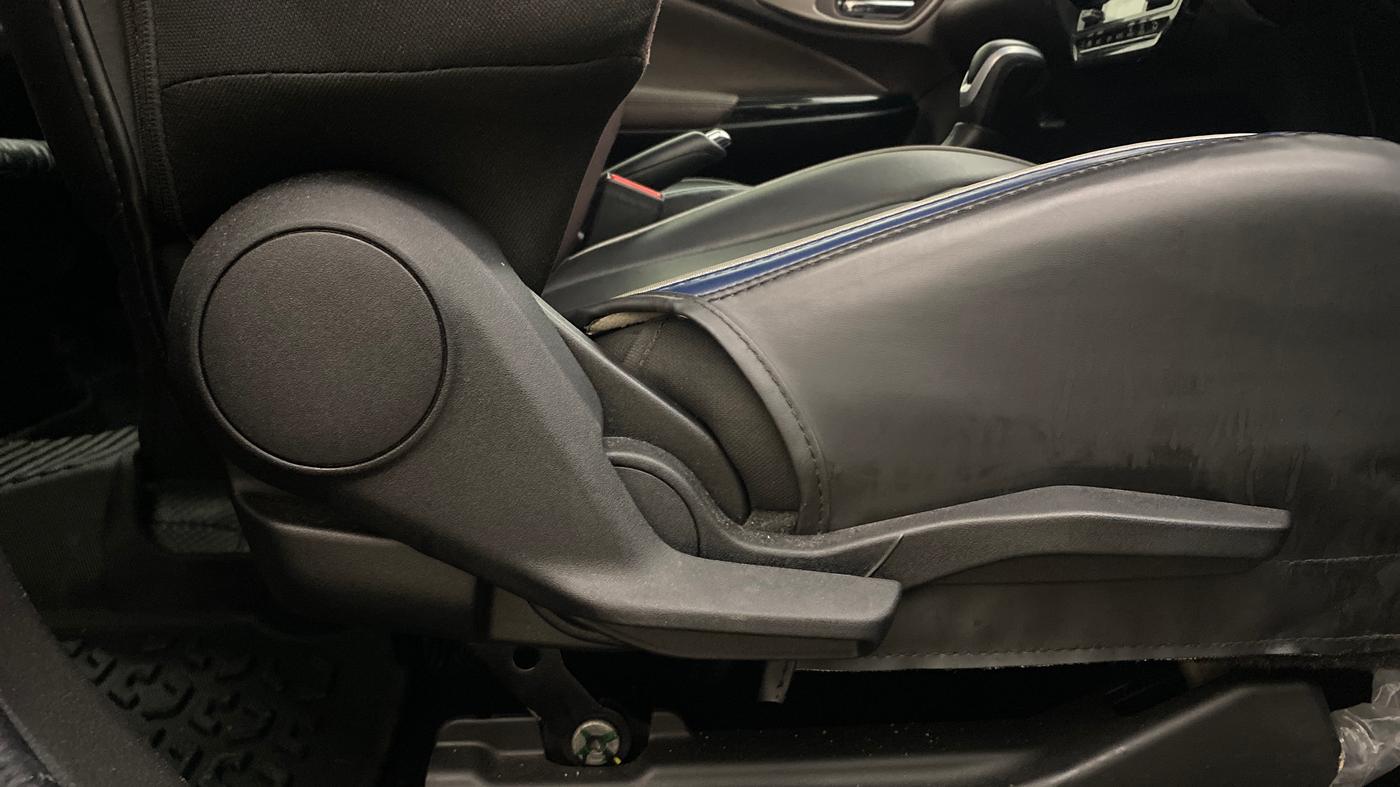 2025 Maruti FRONX ALPHA 1.0L TURBO 6 AT, Petrol, Automatic, 34,614 km, Driver Side Adjustment Panel