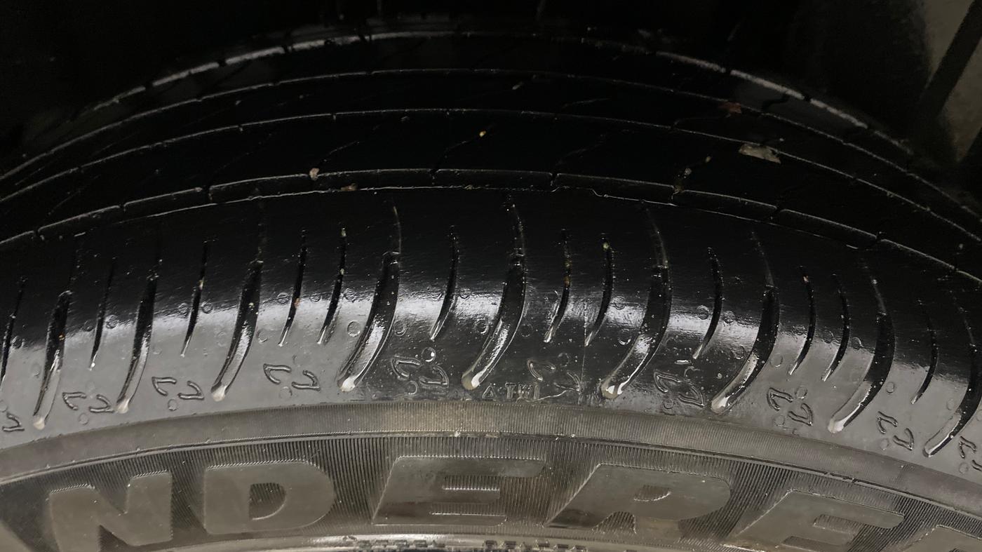 2025 Maruti FRONX ALPHA 1.0L TURBO 6 AT, Petrol, Automatic, 34,614 km, Left Rear Tyre Tread