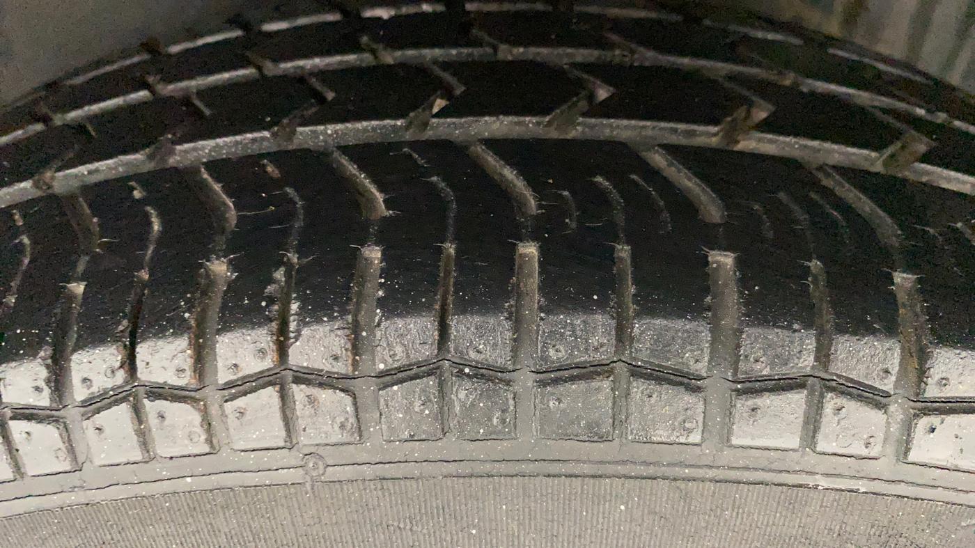 2010 Maruti Swift Dzire VXI, Petrol, Manual, 34,821 km, Left Rear Tyre Tread