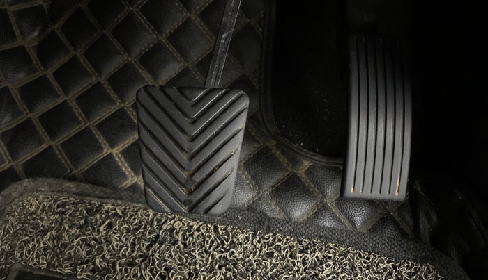 2022 KIA SONET HTX 1.0 IMT, Petrol, Manual, 89,713 km, Pedals