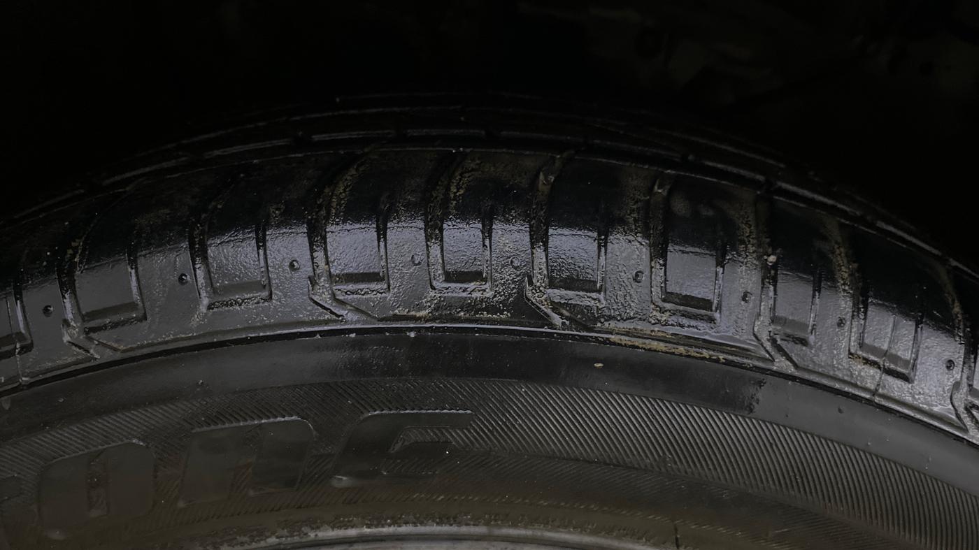 2017 Hyundai Creta SX PLUS AT 1.6 PETROL, Petrol, Automatic, 38,706 km, Left Front Tyre Tread