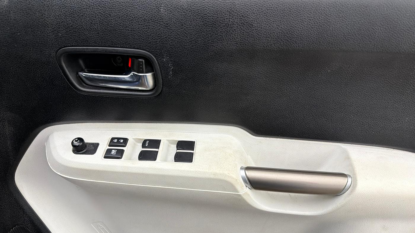 2019 Maruti IGNIS DELTA 1.2, Petrol, Manual, 59,934 km, Driver Side Door Panels Control