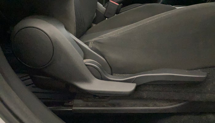 2022 Maruti Baleno ZETA 1.2 AGS, Petrol, Automatic, 12,056 km, Driver Side Adjustment Panel