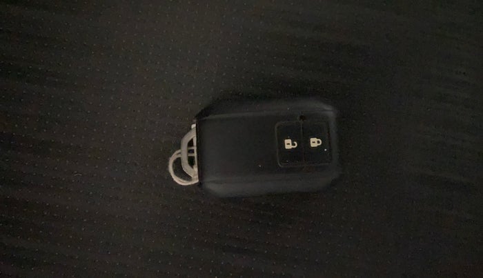 2022 Maruti Baleno ZETA 1.2 AGS, Petrol, Automatic, 12,056 km, Key Close Up