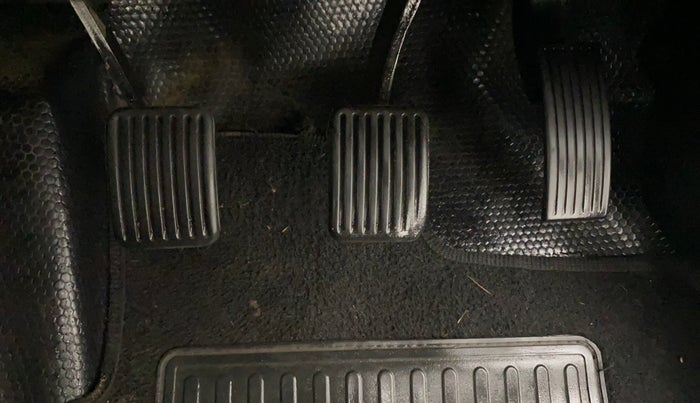 2022 Hyundai GRAND I10 NIOS SPORTZ 1.0 TURBO GDI, Petrol, Manual, 56,362 km, Pedals