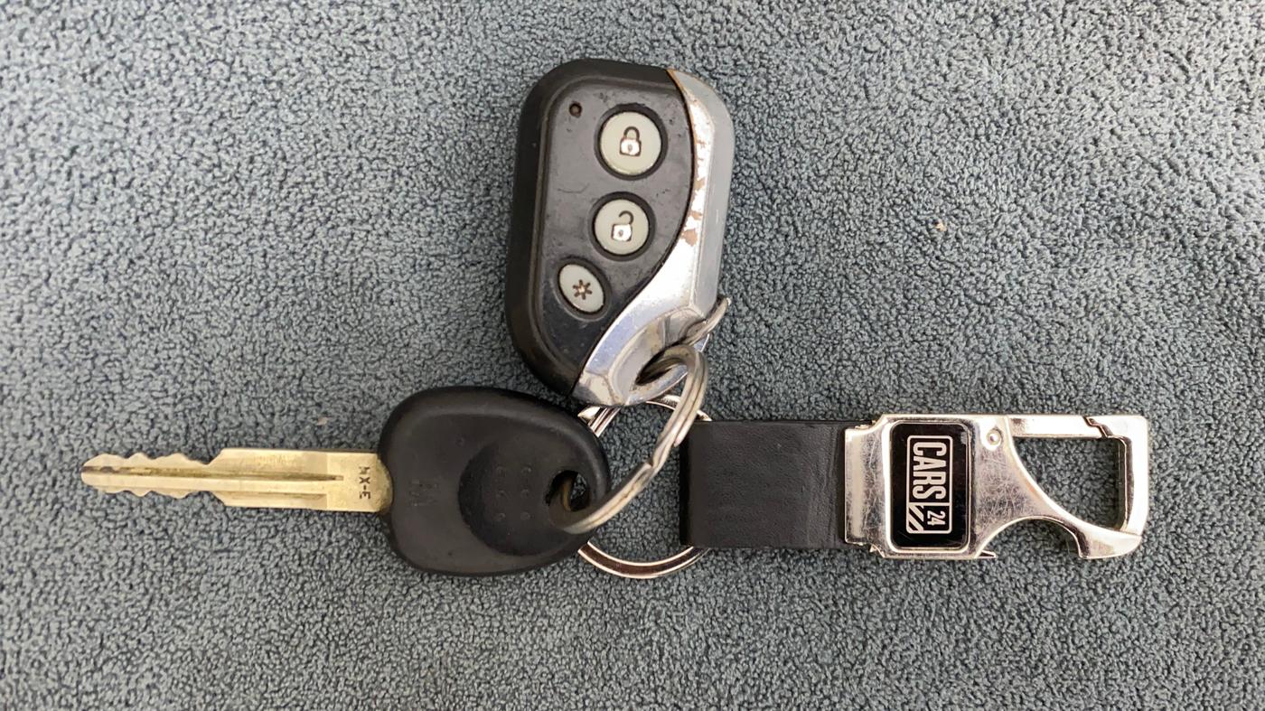 2011 Hyundai Santro Xing GL PLUS, Petrol, Manual, 78,152 km, Key Close Up