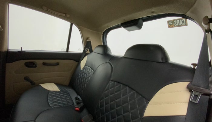 2011 Hyundai Santro Xing GL PLUS, Petrol, Manual, 78,152 km, Right Side Rear Door Cabin