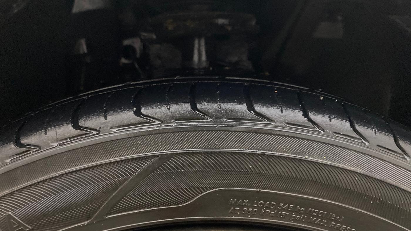 2021 Tata ALTROZ XZ PETROL, Petrol, Manual, 95,833 km, Right Front Tyre Tread