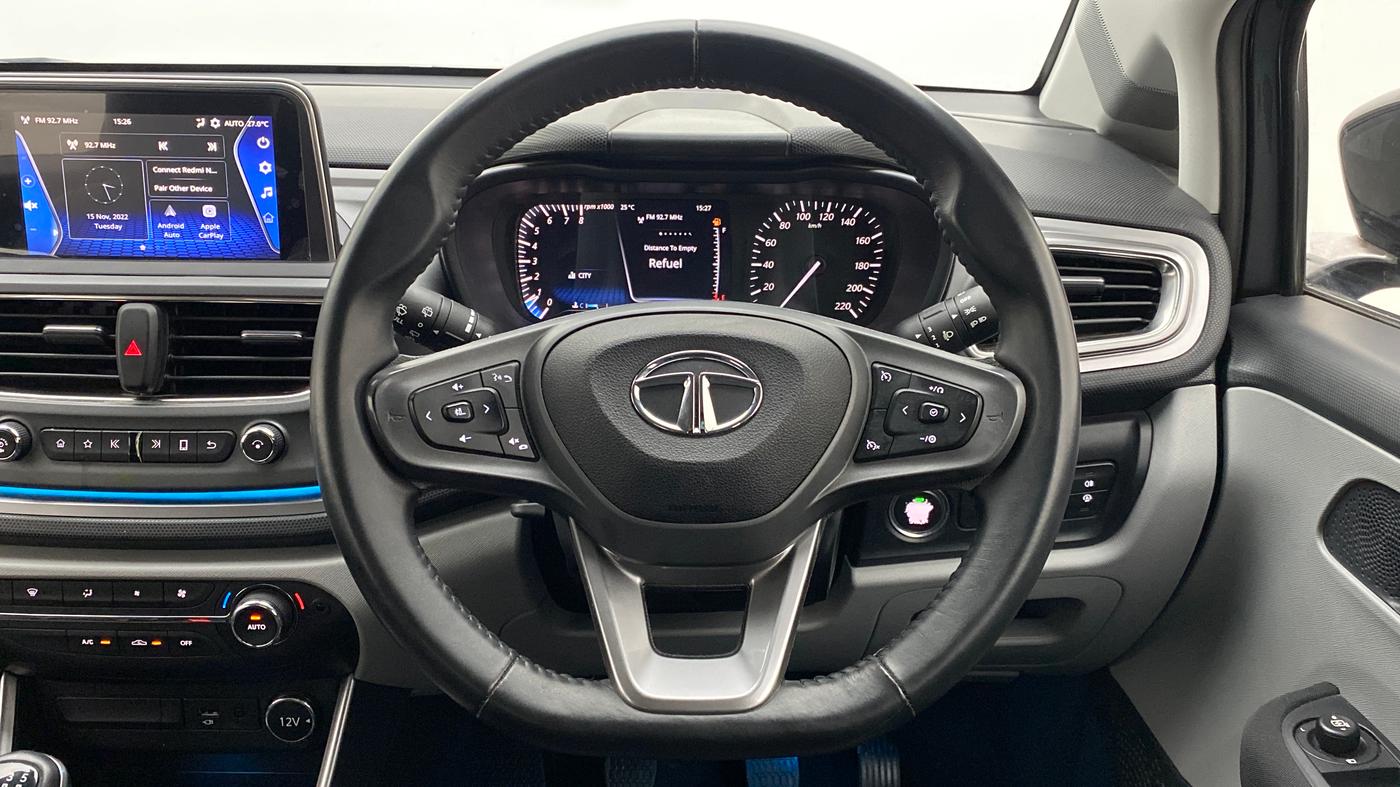 2020 Tata ALTROZ XZ 1.2, Petrol, Manual, 14,643 km, Steering Wheel Close Up