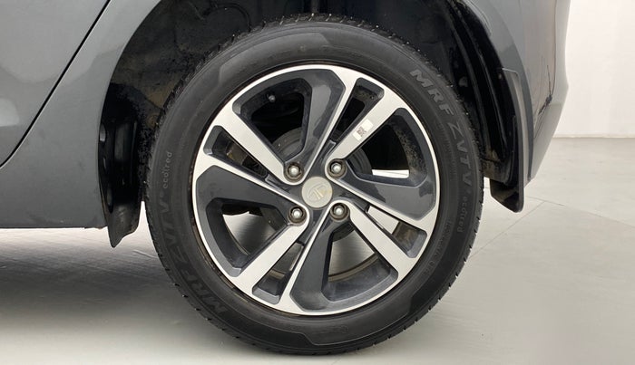 2020 Tata ALTROZ XZ 1.2, Petrol, Manual, 14,643 km, Left Rear Wheel