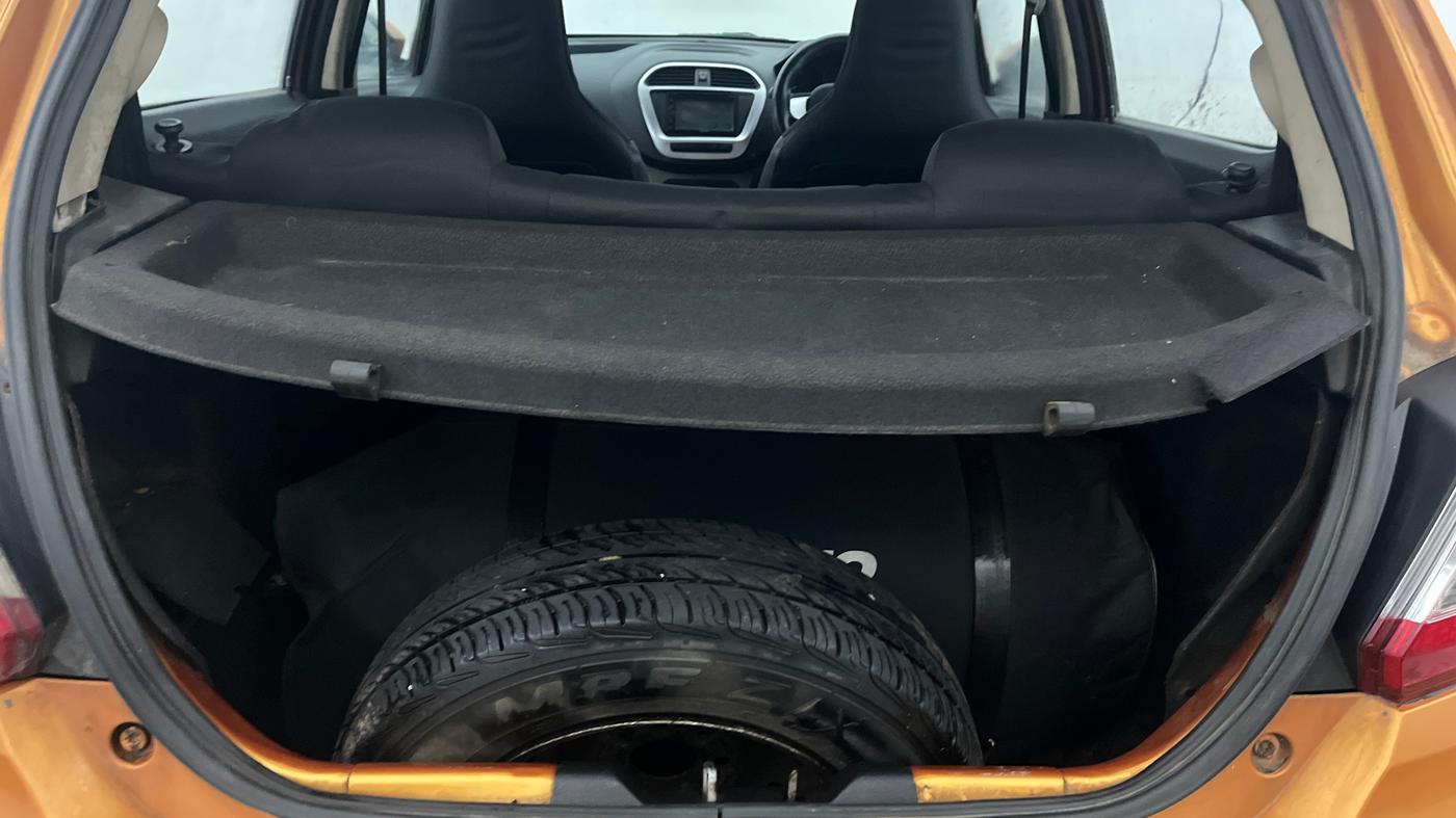 2017 Tata Tiago XM PETROL, CNG, Manual, 88,976 km, Boot Inside
