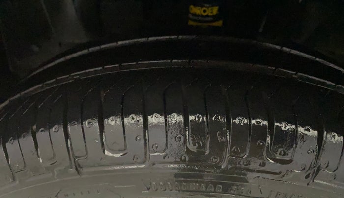 2019 Renault Kwid RXT 1.0 AMT (O), Petrol, Automatic, 57,254 km, Left Front Tyre Tread