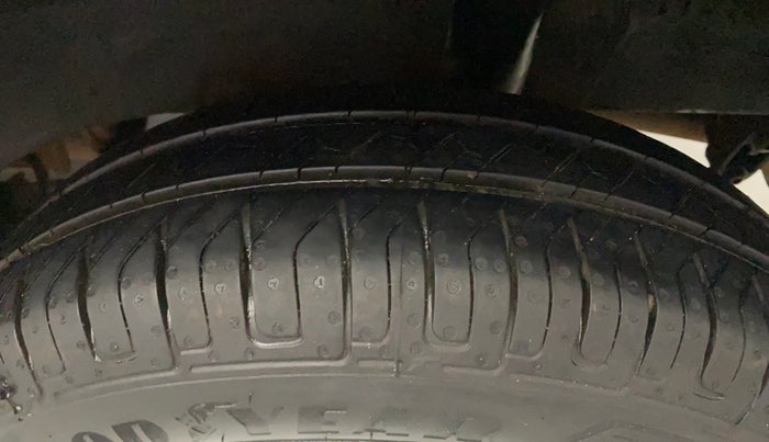 2019 Renault Kwid RXT 1.0 AMT (O), Petrol, Automatic, 57,254 km, Left Rear Tyre Tread