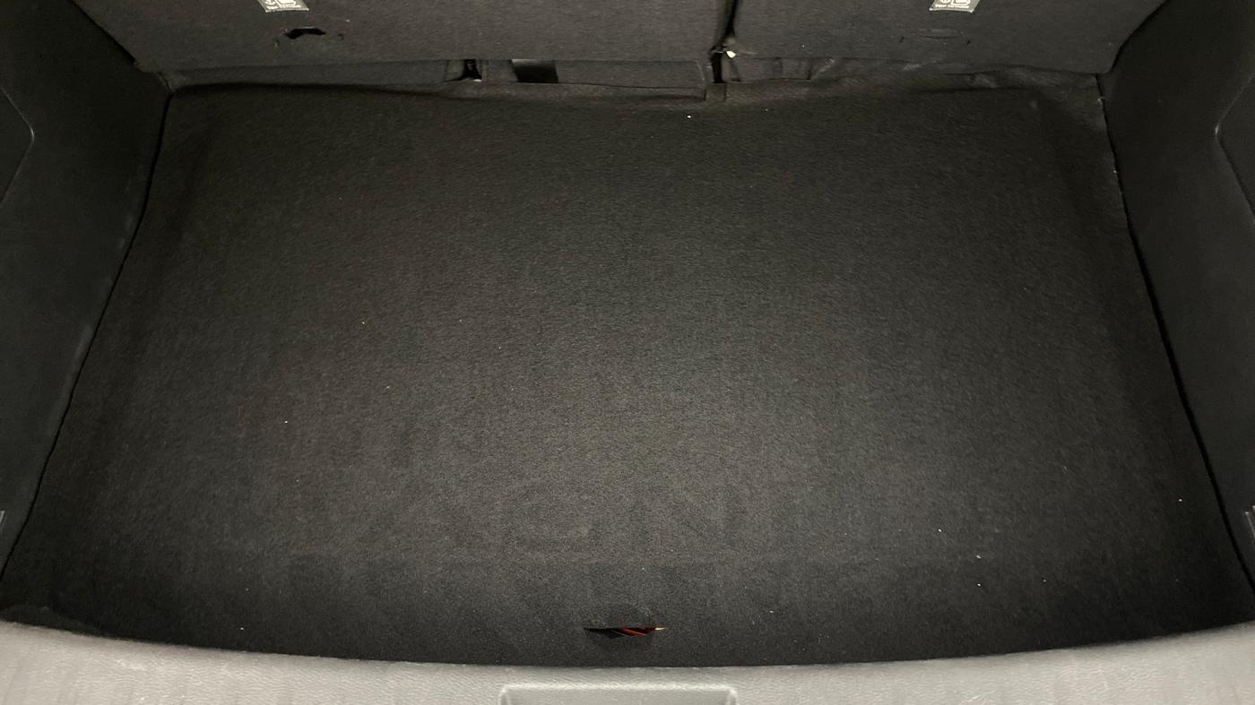 2021 Nissan MAGNITE XV PREMIUM TURBO CVT DUAL TONE, Petrol, Automatic, 35,358 km, Boot Inside