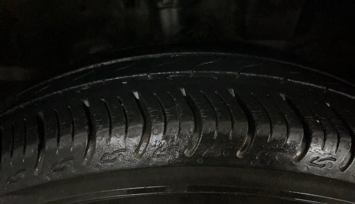 2021 Honda Amaze 1.2L I-VTEC VX CVT, Petrol, Automatic, 32,640 km, Right Front Tyre Tread