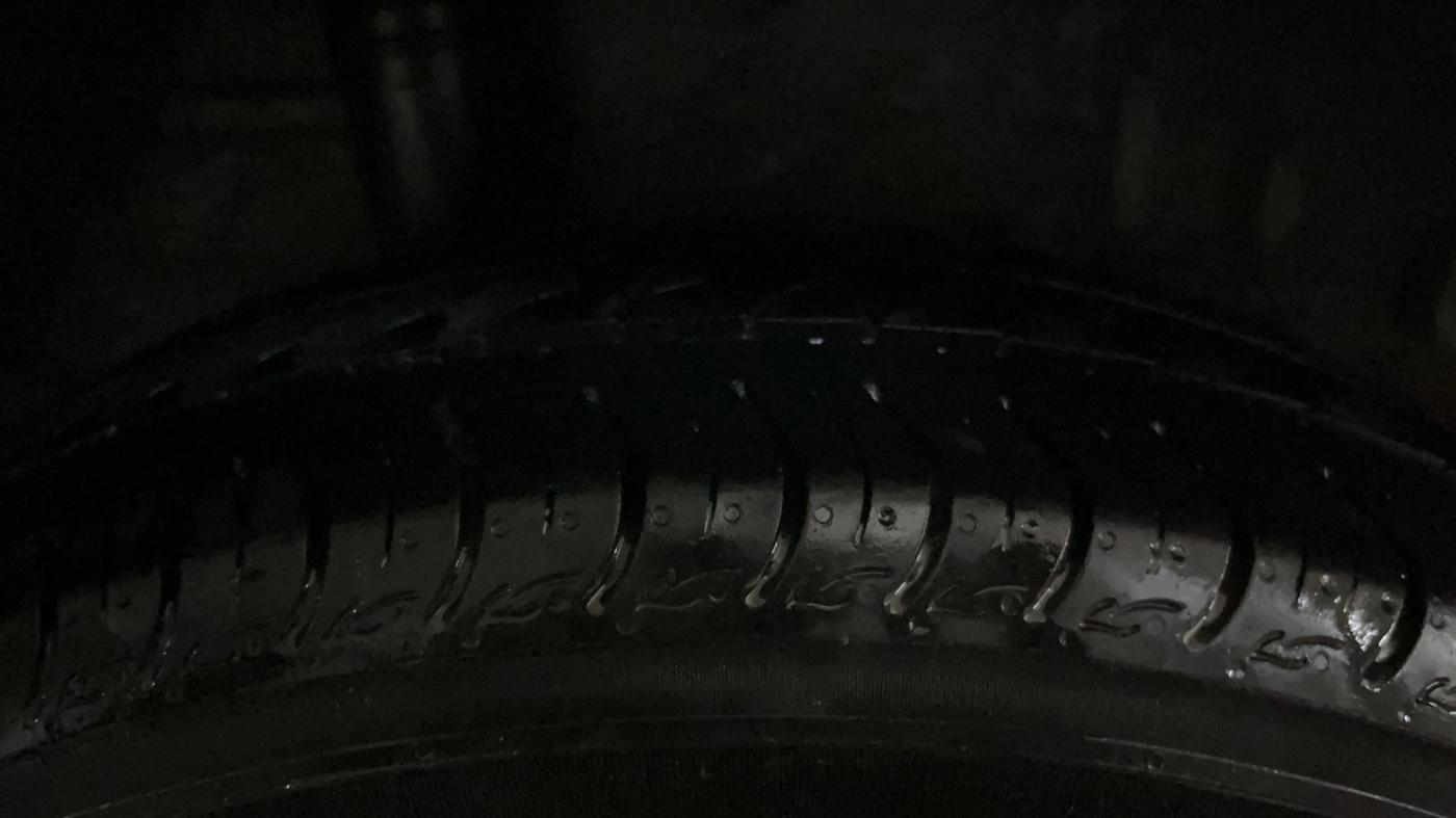 2021 Honda Amaze 1.2L I-VTEC VX CVT, Petrol, Automatic, 32,640 km, Right Rear Tyre Tread