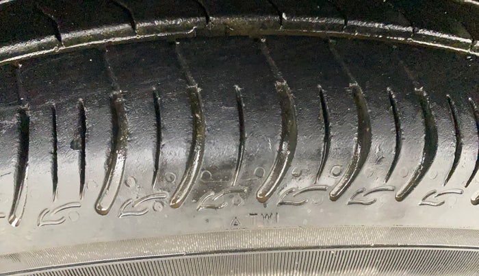 2021 Maruti S PRESSO VXI PLUS AMT, Petrol, Automatic, 26,765 km, Left Front Tyre Tread