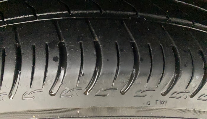 2021 Maruti S PRESSO VXI PLUS AMT, Petrol, Automatic, 26,765 km, Right Front Tyre Tread