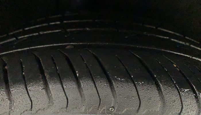 2016 Maruti Baleno ALPHA PETROL 1.2, Petrol, Manual, 73,682 km, Right Rear Tyre Tread
