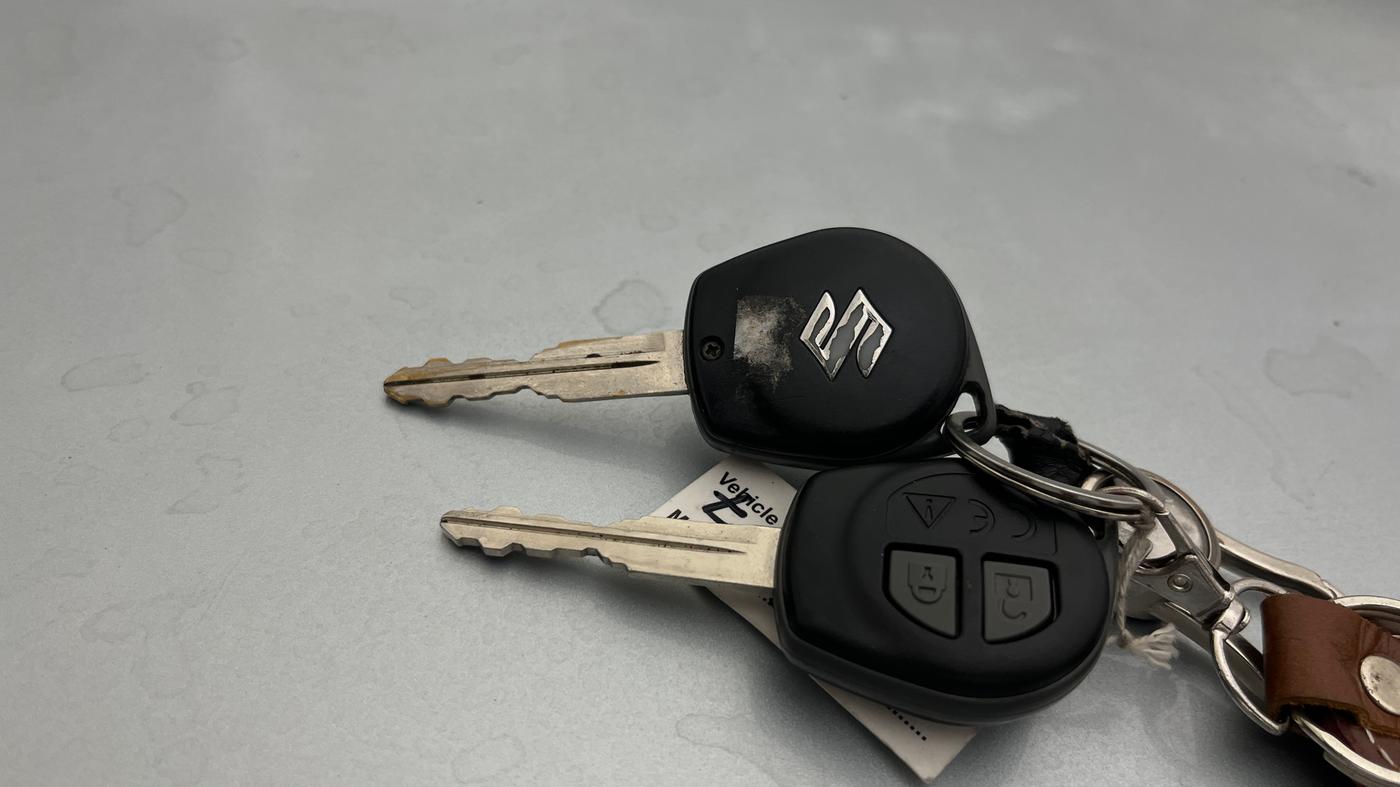 2023 Maruti Baleno SIGMA PETROL 1.2, Petrol, Manual, 46,822 km, Key Close Up