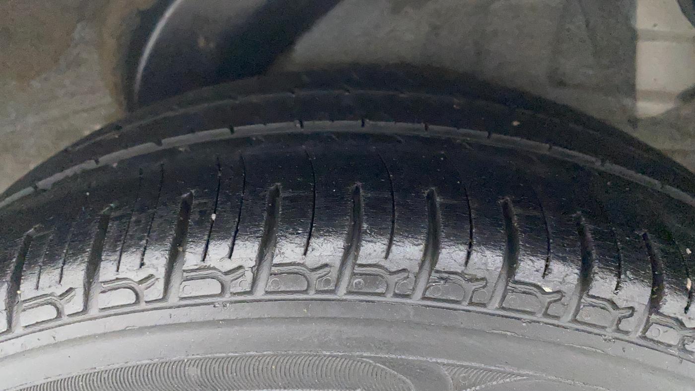 2010 Hyundai i20 SPORTZ (O) 1.2, Petrol, Manual, 66,314 km, Left Rear Tyre Tread