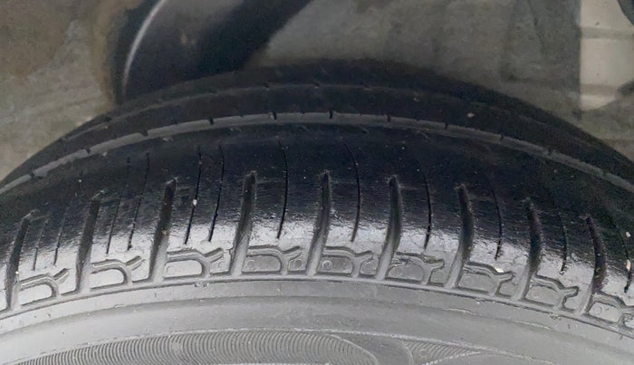 2010 Hyundai i20 SPORTZ (O) 1.2, Petrol, Manual, 66,314 km, Left Rear Tyre Tread