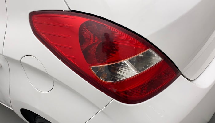 2010 Hyundai i20 SPORTZ (O) 1.2, Petrol, Manual, 66,314 km, Left tail light - Minor damage
