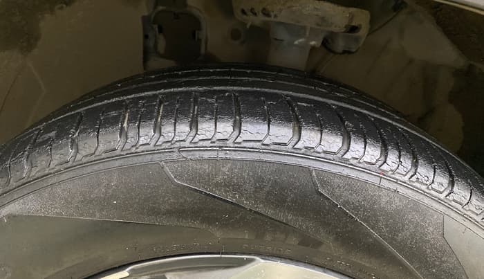 2020 Hyundai VENUE SX PLUS 1.0 TURBO DCT, Petrol, Automatic, 26,896 km, Left Front Tyre Tread