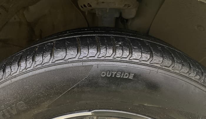 2020 Hyundai VENUE SX PLUS 1.0 TURBO DCT, Petrol, Automatic, 26,896 km, Right Front Tyre Tread