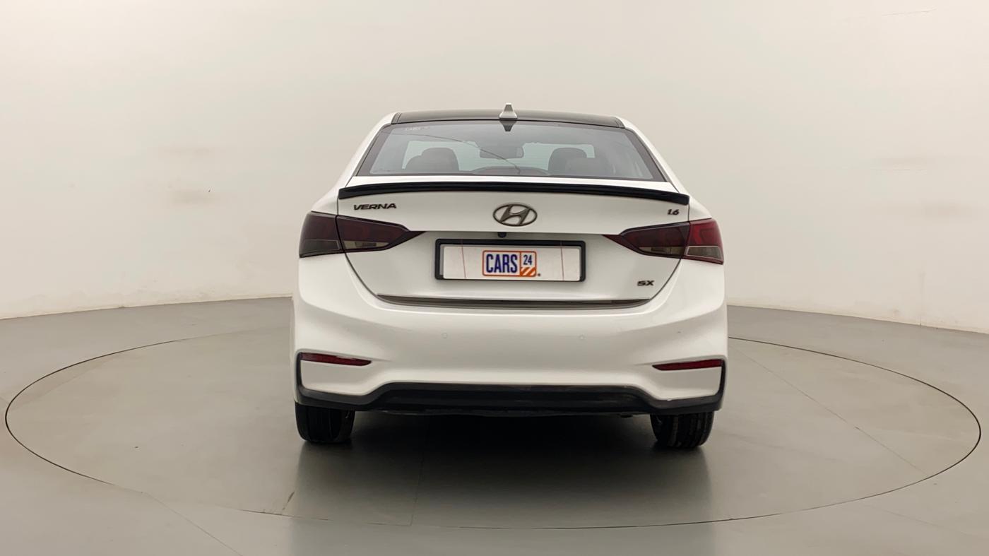 2018 Hyundai Verna 1.6 VTVT SX (O) AT, Petrol, Automatic, 39,147 km, Back/Rear