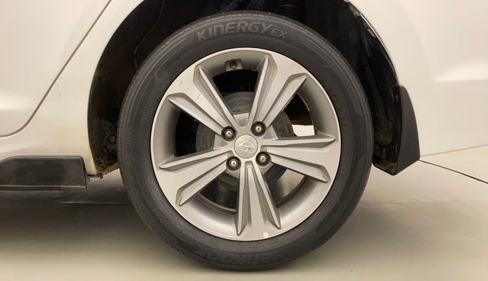 2018 Hyundai Verna 1.6 VTVT SX (O) AT, Petrol, Automatic, 39,147 km, Left Rear Wheel