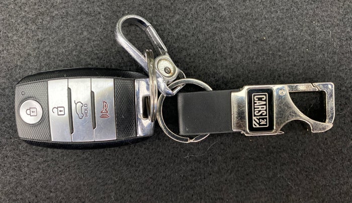 2019 KIA SELTOS HTX+ AT 1.5 DIESEL, Diesel, Automatic, 23,995 km, Key Close Up