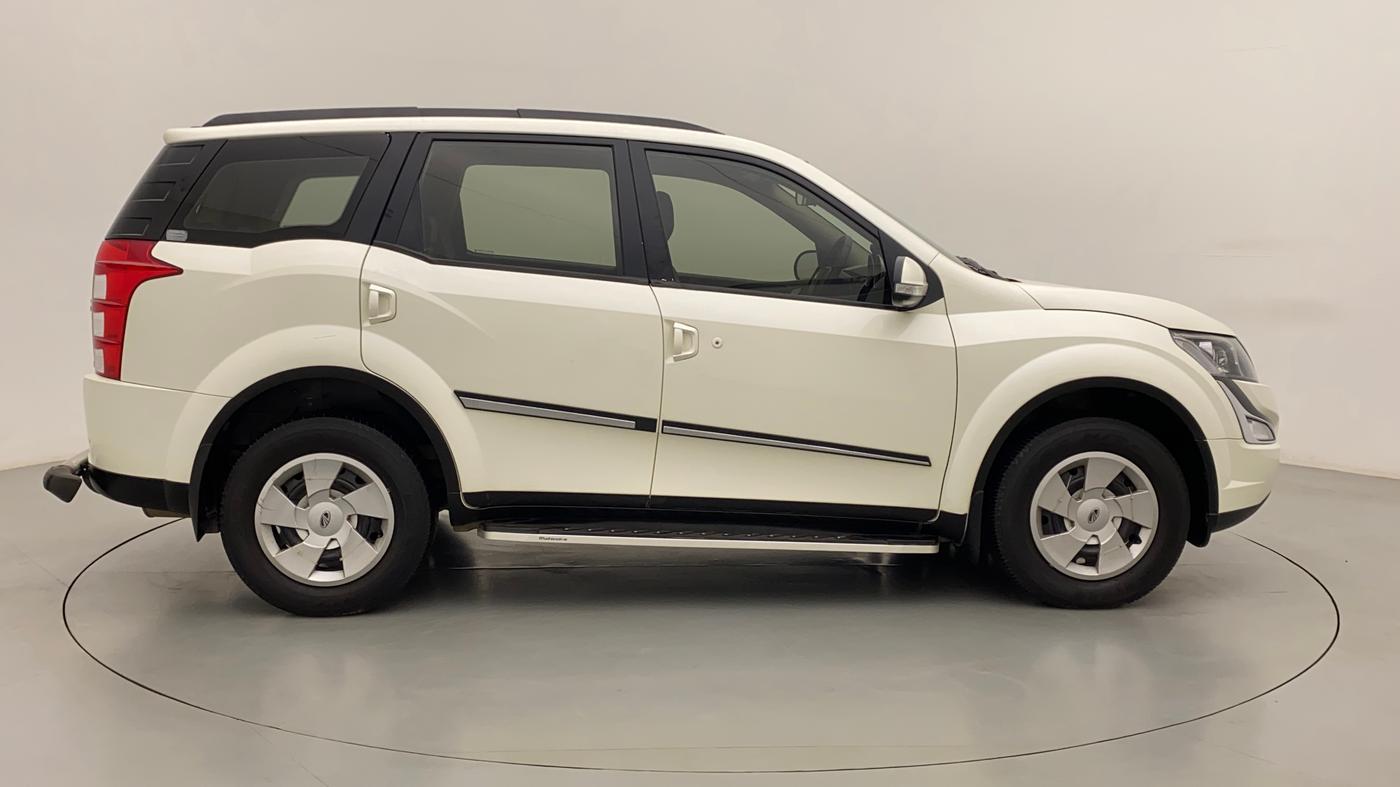 2015 Mahindra XUV500 W6, Diesel, Manual, 59,139 km, Right Side View