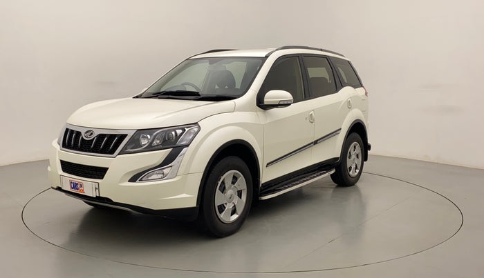 2015 Mahindra XUV500 W6, Diesel, Manual, 59,139 km, Left Front Diagonal