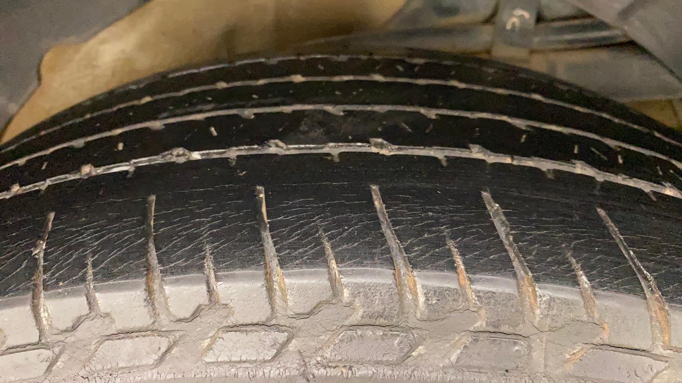 2015 Mahindra XUV500 W6, Diesel, Manual, 59,139 km, Left Rear Tyre Tread