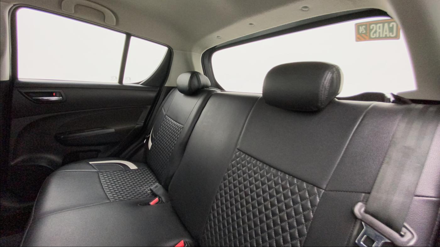 2016 Maruti Swift VXI, Petrol, Manual, 65,077 km, Right Side Rear Door Cabin