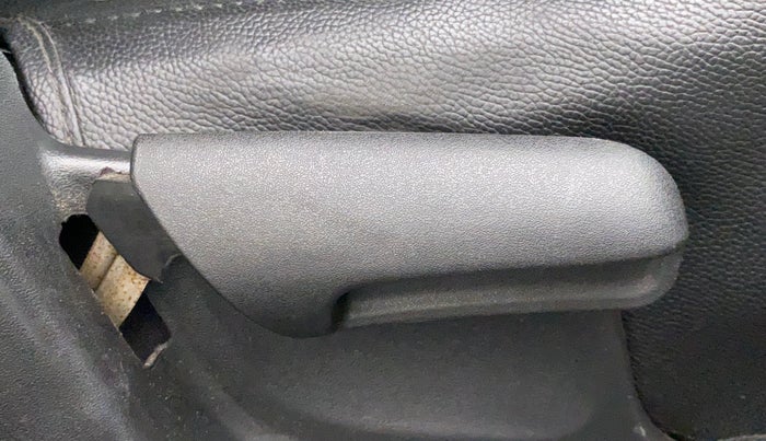 2016 Maruti Swift VXI, Petrol, Manual, 65,077 km, Driver Side Adjustment Panel