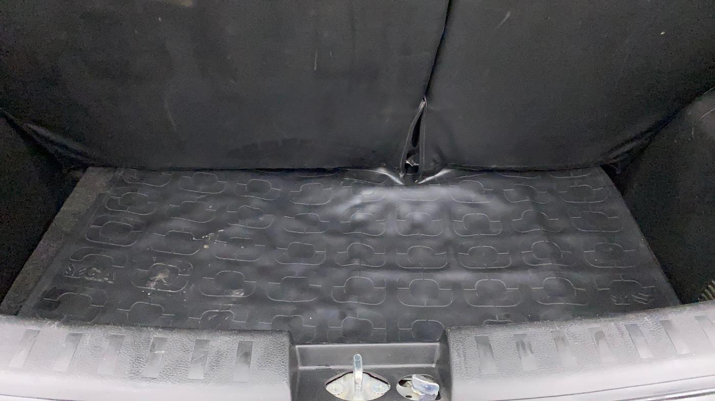 2016 Maruti Swift VXI, Petrol, Manual, 65,077 km, Boot Inside