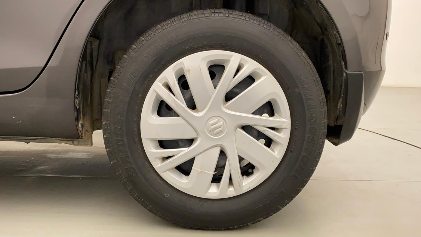 2016 Maruti Swift VXI, Petrol, Manual, 65,077 km, Left Rear Wheel