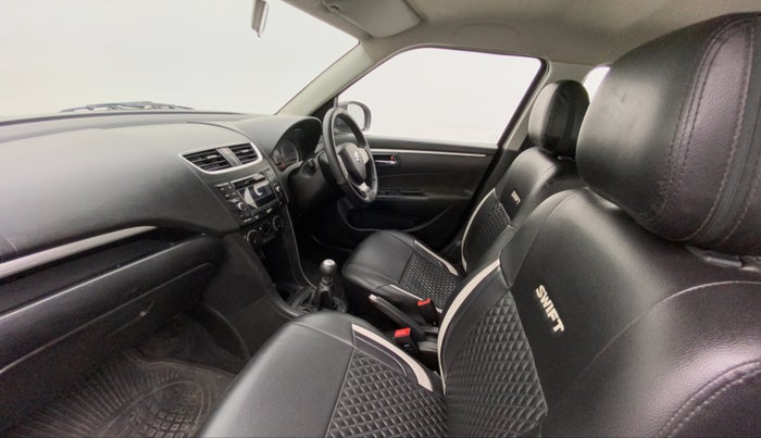2016 Maruti Swift VXI, Petrol, Manual, 65,077 km, Right Side Front Door Cabin