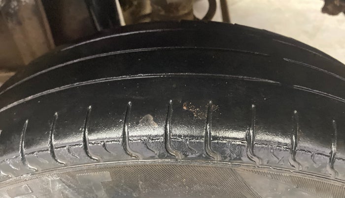 2014 Maruti Alto 800 VXI, Petrol, Manual, 61,381 km, Left Rear Tyre Tread