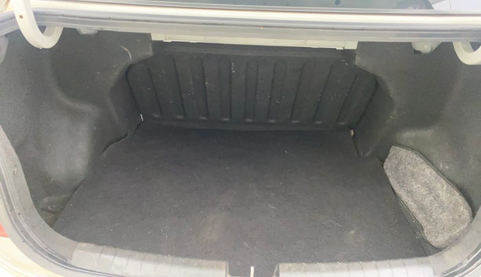 2016 Hyundai Xcent S 1.2, Petrol, Manual, 73,596 km, Boot Inside