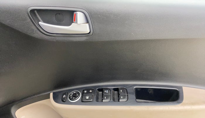 2016 Hyundai Xcent S 1.2, Petrol, Manual, 73,596 km, Driver Side Door Panels Control