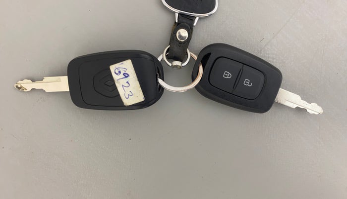 2018 Renault Kwid CLIMBER 1.0 AMT, Petrol, Automatic, 57,071 km, Key Close Up