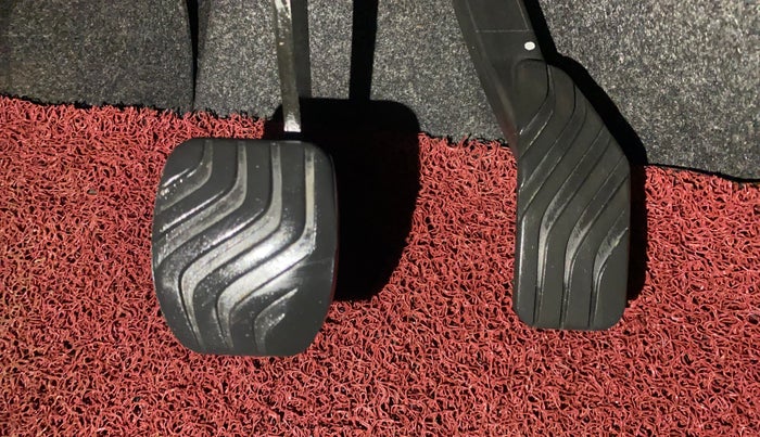 2018 Renault Kwid CLIMBER 1.0 AMT, Petrol, Automatic, 57,071 km, Pedals